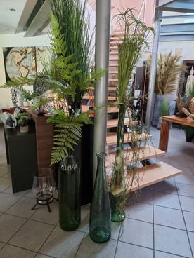 Foto Treppe mit Blumendeko